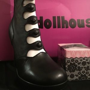 NIB Dollhouse Leather Boots 8.5 BRWN